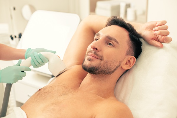 Depilazione uomo a Legnano: la soluzione per un look curato e professionale